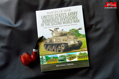  "United States Army Armored Divisions of the Second World War" (Divisiones Blindadas  en la Segunda Guerra Mundial del ejército de los Estados Unidos.)