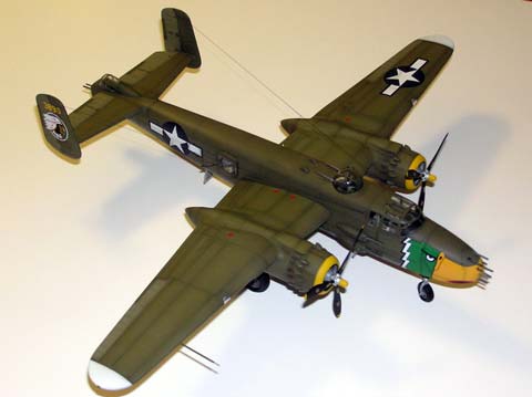 Bombardero B-25J Air Apache - Escala 1/48