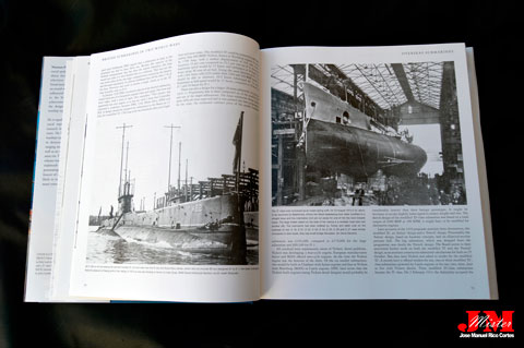 "British Submarines in Two World Wars " (Submarinos británicos en dos guerras mundiales)