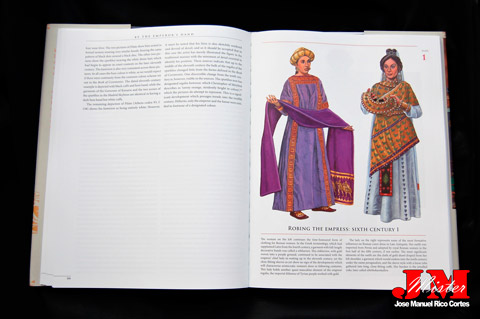 By the Emperors Hand. Military Dress and Court Regalia in the Later Romano-Byzantine Empire.