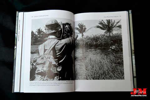 Cameras, Combat and Courage (Cámaras, combate y coraje. La guerra de Vietnam por los propios fotógrafos militares.)