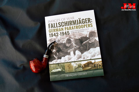 "Fallschirmjäger. German Paratroopers - 1942–1945" (Fallschirmjäger. Paracaidistas alemanes - 1942–1945)