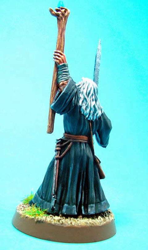 Magnífica escultura de Gandal el Gris a escala 30 mm.