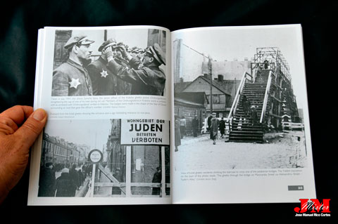  "Images of War.The Ghettos of Nazi-Occupied Poland" (Imágenes de la guerra. Los guetos de la Polonia ocupada por los nazis)