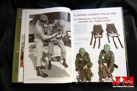 "Hook Up! US Paratroopers from the Vietnam War to the Cold War" (¡Engánchate! Paracaidistas de Estados Unidos desde la Guerra de Vietnam hasta la Guerra Fría)