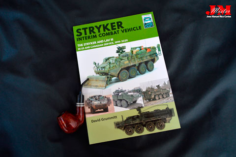 "LandCraft 04 - Stryker Interim Combat Vehicle. The Stryker and LAV III in US and Canadian Service, 1999–2020" (Vehículo de combate provisional Stryker. El Stryker y LAV III en el servicio de EE. UU. Y Canadá, 1999-2020)