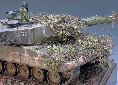 Carro de Combate Aleman Leopard 2A6 Camuflado - Escala 1/35