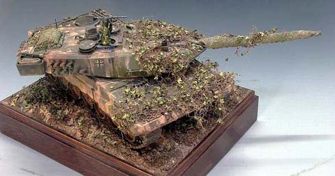 Carro de Combate Aleman Leopard 2A6 Camuflado - Escala 1/35