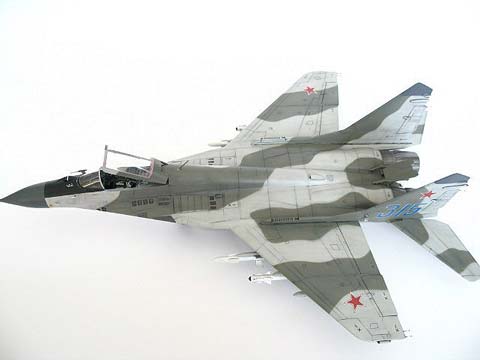 MiG-29 Fulcrum - Escala 1/48