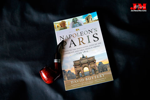 Napoleon - A Guide to the Napoleonic Sites of the Consulate and First French Empire 1799–1815." (El París de Napoleón. Una guía de los sitios napoleónicos del consulado y el primer imperio francés 1799–1815.)