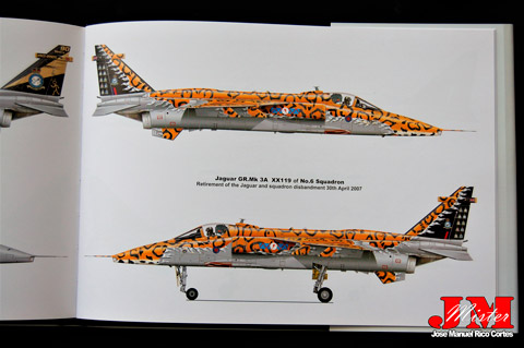 "Profiles of Flight: SEPECAT Jaguar" (Perfiles de vuelo - SEPECAT Jaguar)