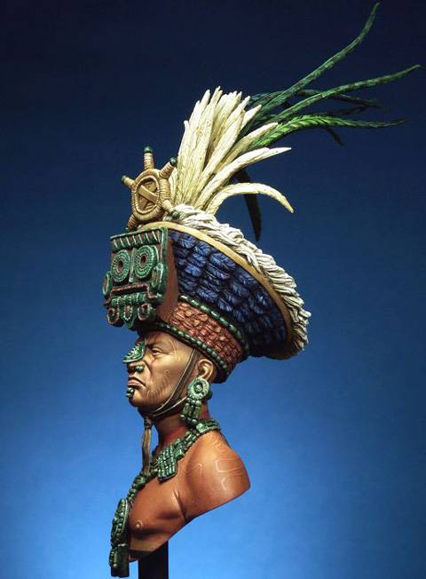 Busto Sacerdote Maya - 200 mm.  