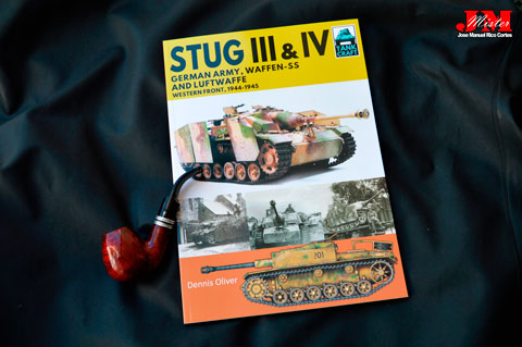 "TankCraft 19 - Stug III and Stug IV. German Army, Waffen-SS and Luftwaffe, Western Front, 1944-1945" (TankCraft 19 - Stug III y Stug IV. Ejército alemán, Waffen-SS y Luftwaffe, Frente occidental, 1944-1945)