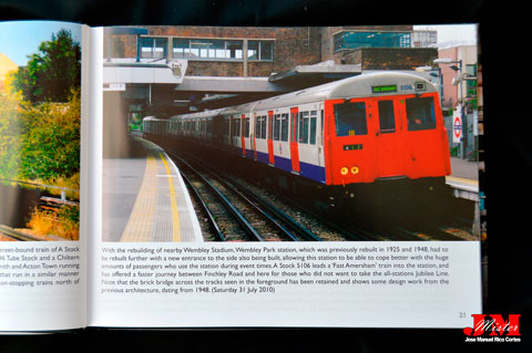 "Todays London Underground" (El Metro de Londres de hoy en día.)