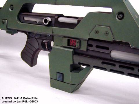 Recortable de Papel del  Rifle de Asalto de Aliens , el Rifle M41 - A Pulse