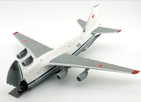 Avion Antonov AN-124 - Escala 1/144