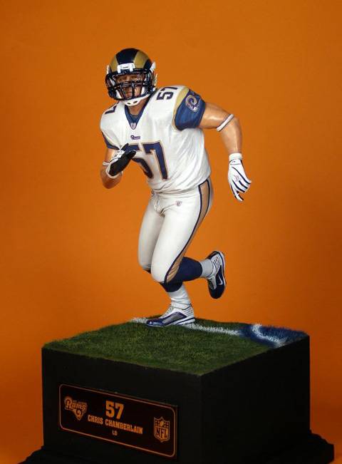 Modelado y pintura representando al jugador de Football americano Chris Chamberlain