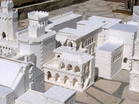 Escenografia sobre los edificios de Minas Tirith.