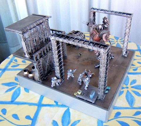 Diorama - Dreadnought del Caos vs Guardias Imperiales.