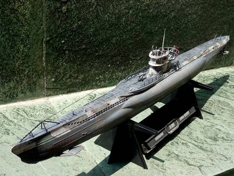 Submarino DKM U-201 - Escala 1/144.