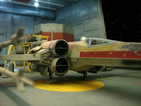 X-Wing en Hangar - Base Rebelde de Star Wars