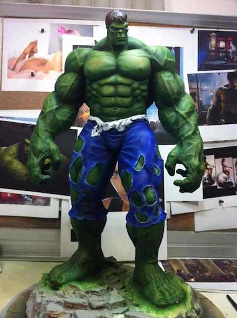  Figura de 19 pulgadas, unos 48 cm. del increible Hulk.