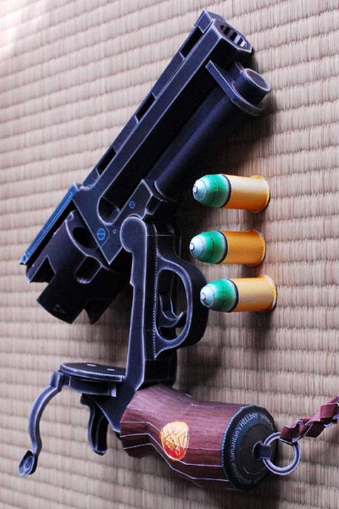 Recortable de Papel de la Pistola de Hellboy  a escala 1/1 ( Escala real )