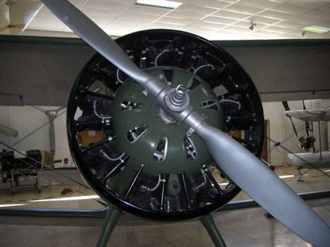 Historia, diseño y desarrollo del Polikarpov I-15