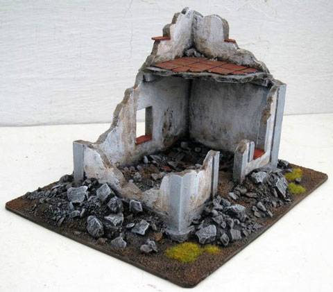 casa en ruinas apta para wargames o warhammer a escala de 28 , 30 mm