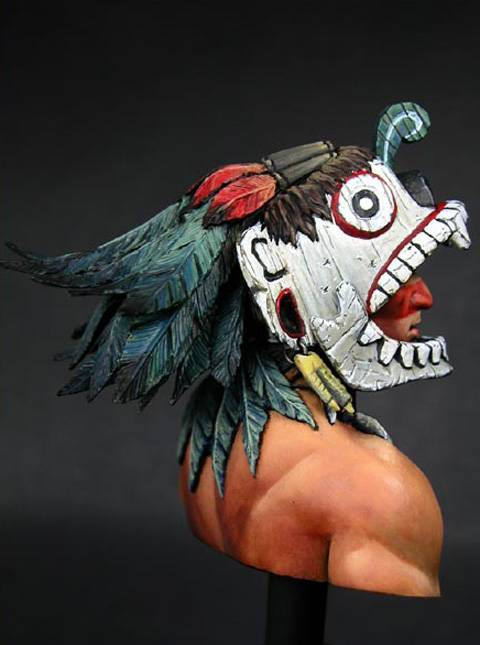 Busto de un Guerrero Azteca. 